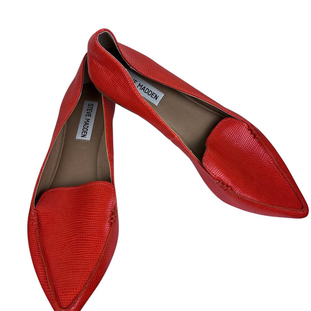 Steve Madden Feather Women’s Loafers size 8 coral